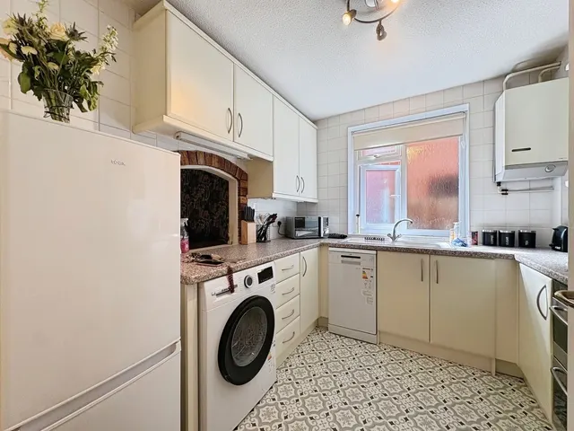 Park Road, Camberley, GU15, photo 2