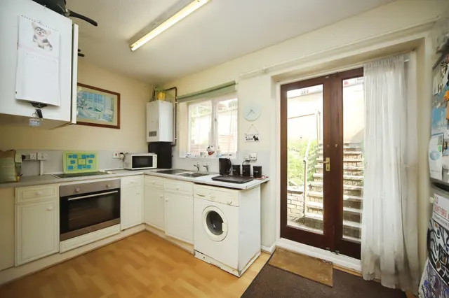 Little Silver, Tiverton, EX16, photo 3
