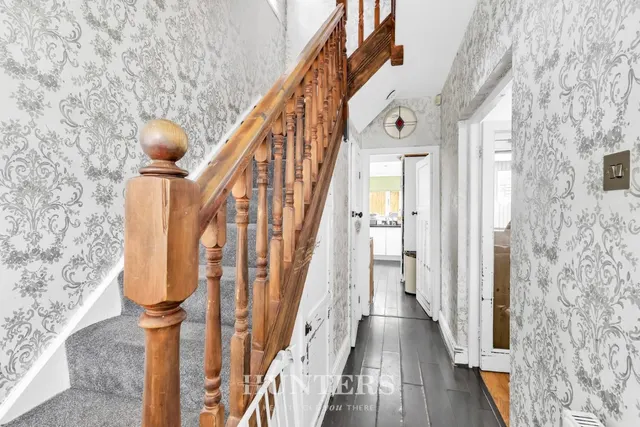 Sefton Road, Middleton, M24, photo 2