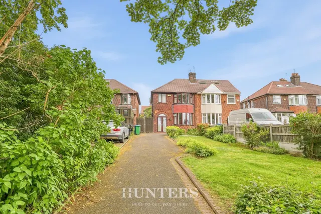 Sefton Road, Middleton, M24, photo 1