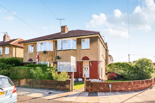 West End Road, Ruislip, HA4, photo 1