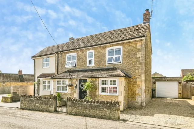 Wood Lane, Chippenham, photo 1