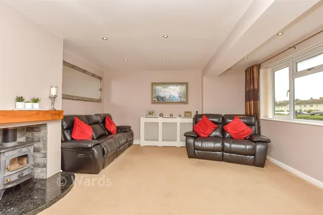 Homewood Avenue, Sittingbourne, ME10, photo 2