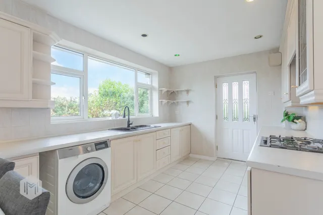 Photo 2 — Milverton Close, Lostock, Bolton, BL6 4RR
