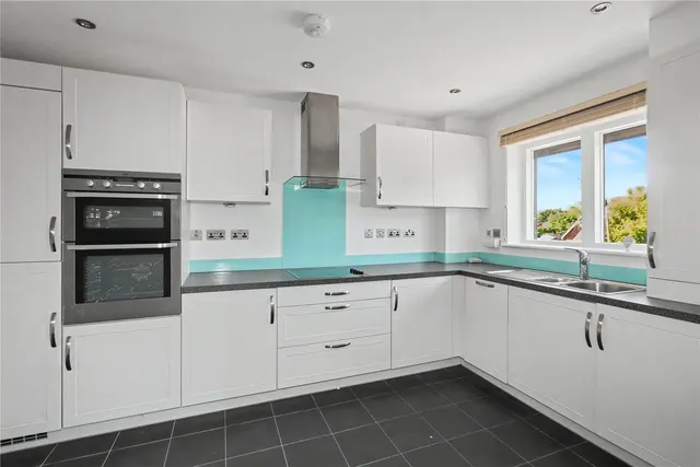 Westfield Road, Woking, GU22, photo 2