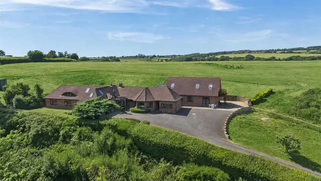 Harepath Hill, Seaton, Devon, EX12 2TF, photo 1