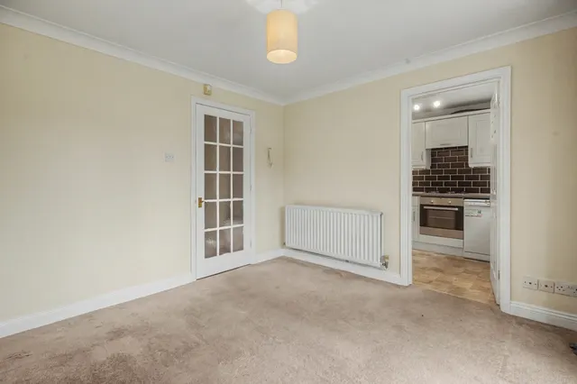 Photo 3 — Park Court, Thame