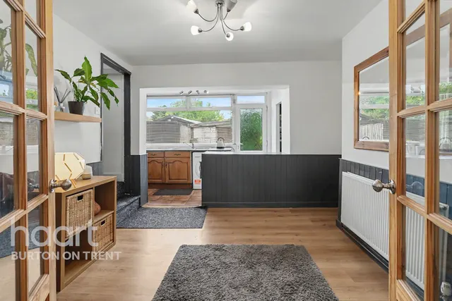 Midland Road, Swadlincote, DE11, photo 3