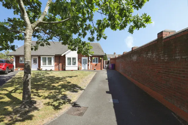 Wimbald Close, Liverpool, L25, photo 3