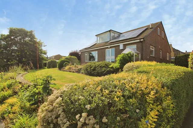 Boulsworth Grove, Colne, Lancashire, BB8, photo 1