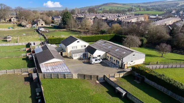 Skipton Road, Earby, BB18, photo 2