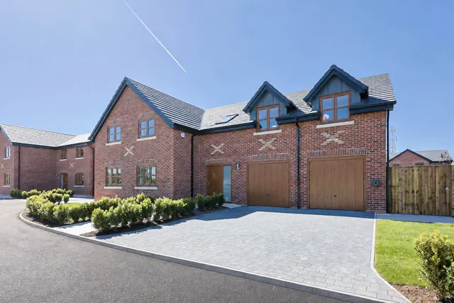 Preston Road, Chorley, photo 1