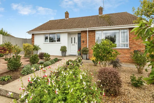 Oulton Road, Lowestoft, NR32, photo 1