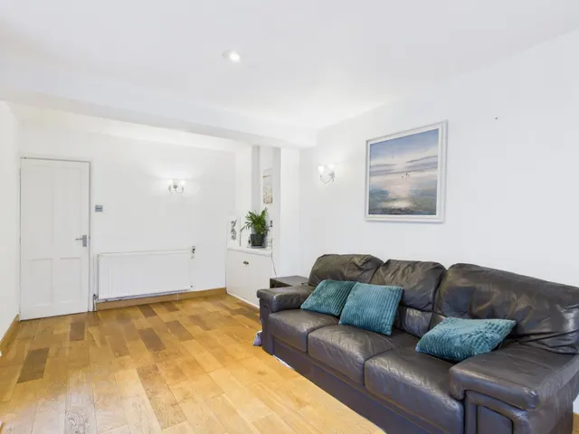 Photo 3 — Soke Road, Silchester, RG7