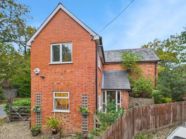 Soke Road, Silchester, RG7, photo 1