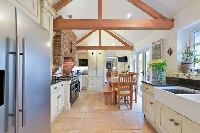 Bradcutts Lane, Cookham, SL6, photo 2