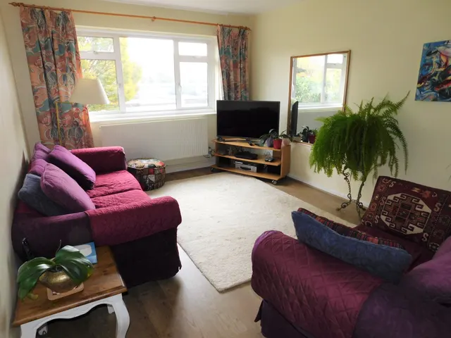 Allingham Close, London, W7, photo 2