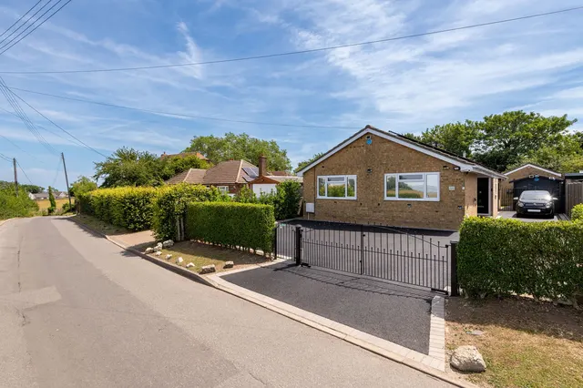 Bell Farm Lane, Minster On Sea, ME12, photo 1