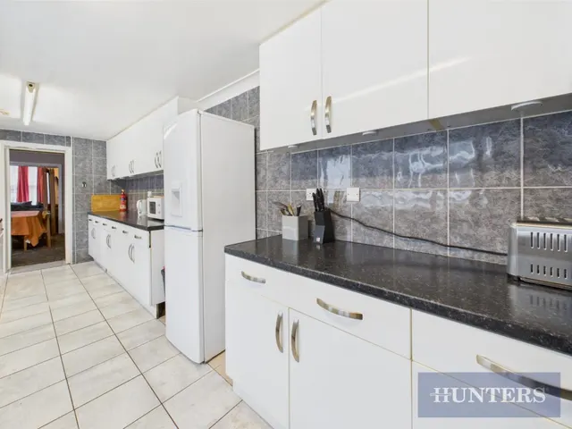 North Marine Road, Scarborough, YO12, photo 3