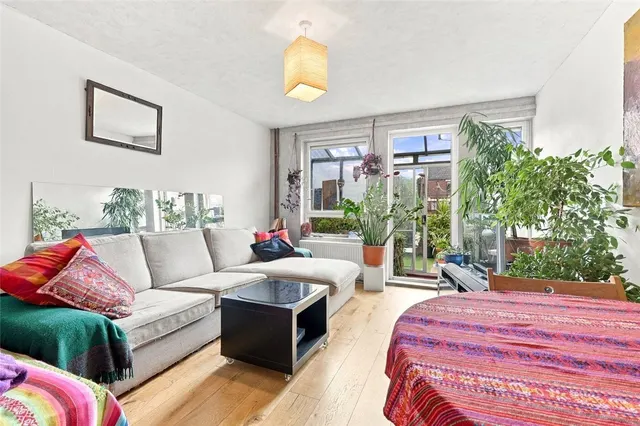 Victorian Grove, London, N16, photo 1