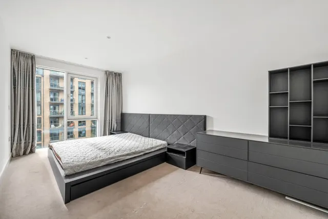 Jasmine House, Battersea Reach, SW18, photo 3