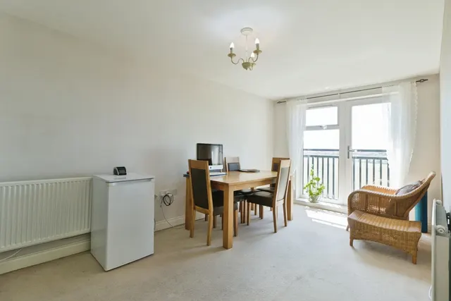 Tanners Close, Crayford, DA1, photo 2