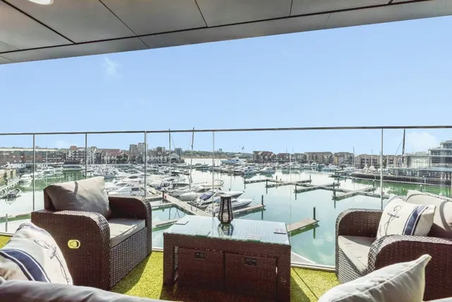 Admirals Quay Ocean Way, Southampton, SO14, photo 1