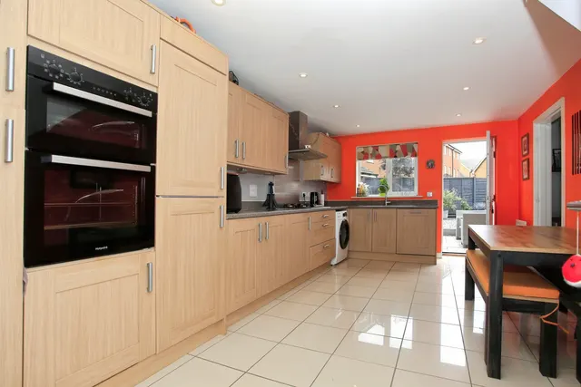 Apollo Avenue, Peterborough, photo 1