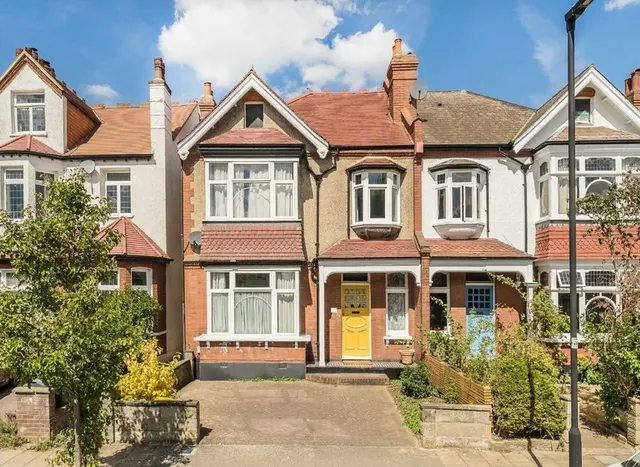 Heybridge Avenue, London, SW16, photo 1