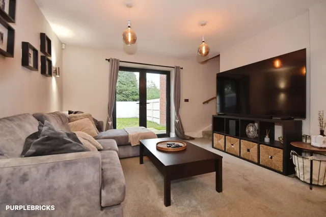 Larch Cottage, Ambergate, DE56, photo 2