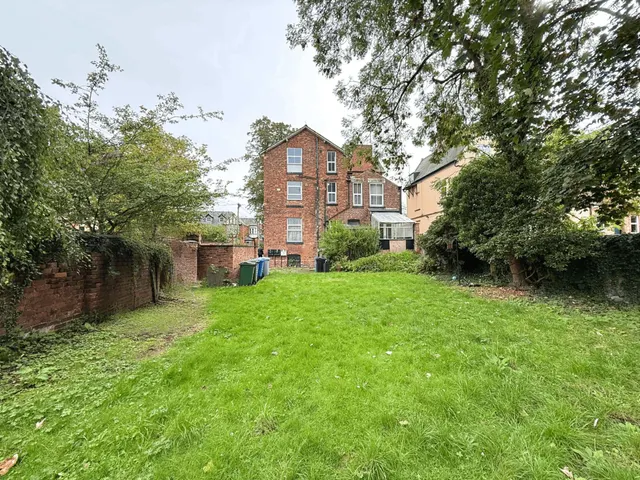 Wardle Road, Sale, photo 2