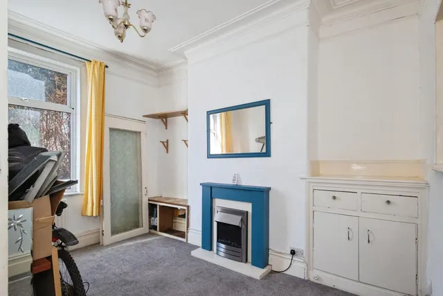 Haughton Green Road, Denton, M34, photo 3