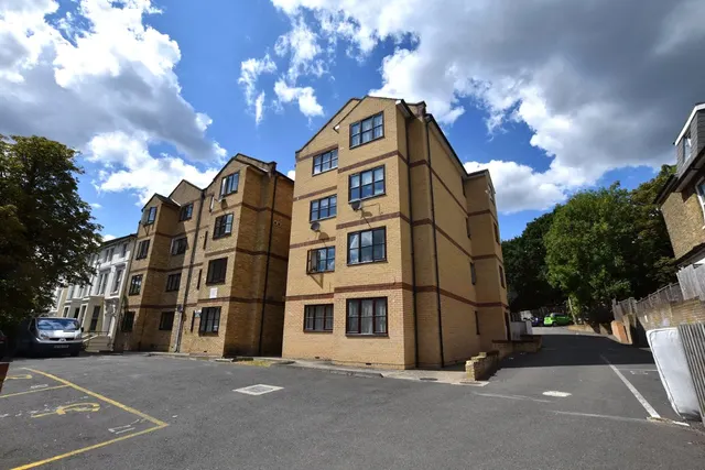 Croydon Road, London, SE20, photo 1