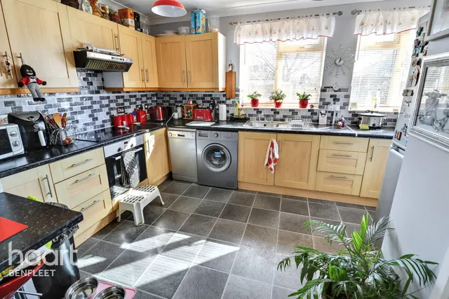 Berkeley Lane, Canvey Island, SS8, photo 3