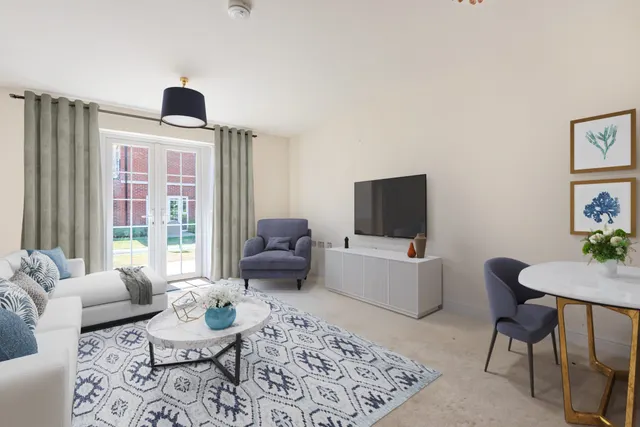 Eaves Court, The retreat, HP27, photo 2