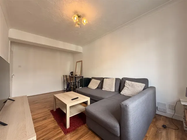 Photo 3 — High Street, Cheam, Sutton, SM3 8RW