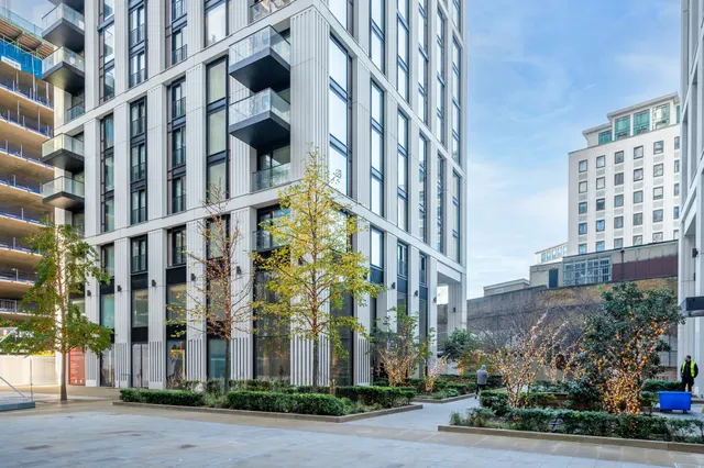 Flat 901, 30 Casson Square, London, photo 1
