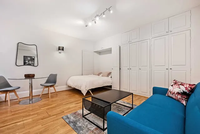 flat — Britten Street, London, SW3 3UB
