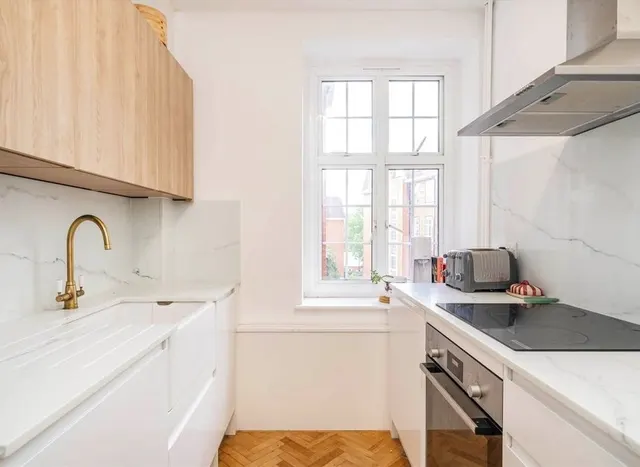 Photo 3 — Heathfield Terrace, Chiswick, W4