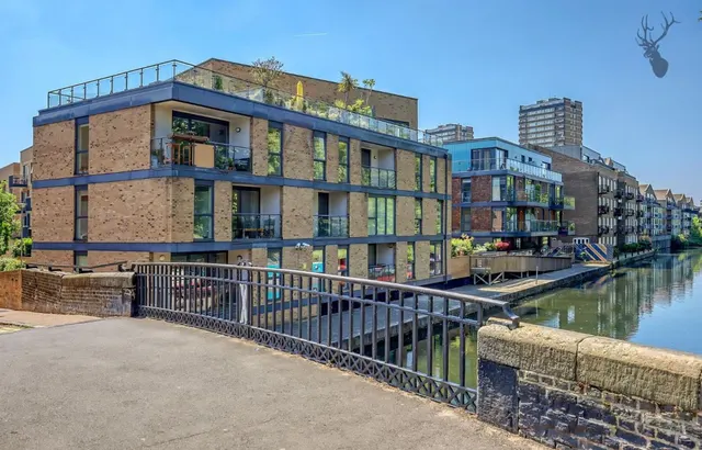 Gunmakers Lane, London, E3, photo 1