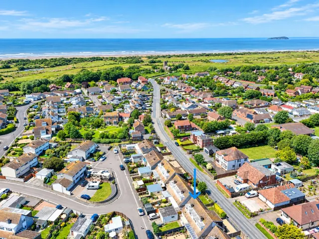 Penmoor Road, Berrow, TA8, photo 3