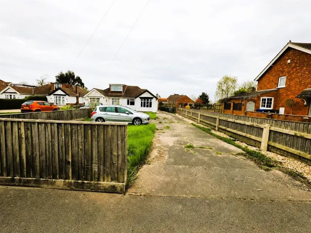 Tetney Road, Humberston, DN36, photo 3