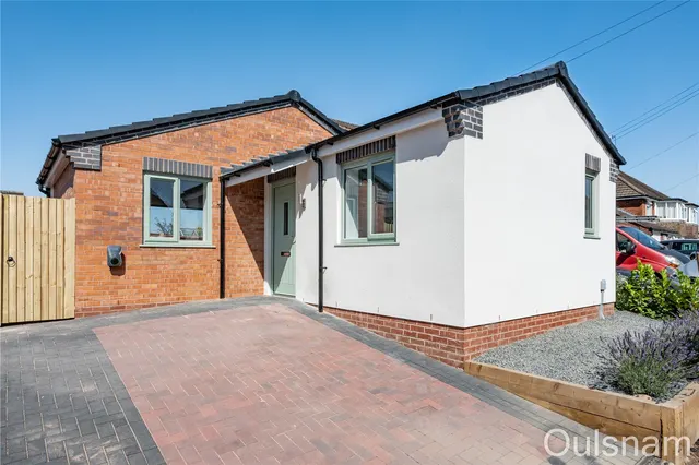 Haynes Close, Catshill, Bromsgrove, Worcestershire, B61 0LX, photo 1