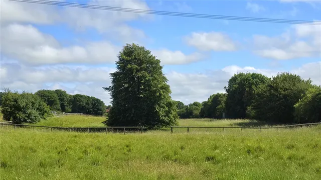 Photo 2 — Woodcutts, Salisbury, Dorset, SP5 5RT