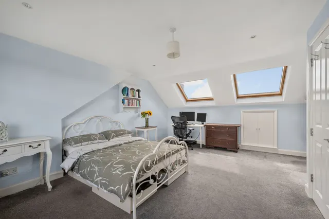 Cherrywood Lane, Morden, SM4, photo 1