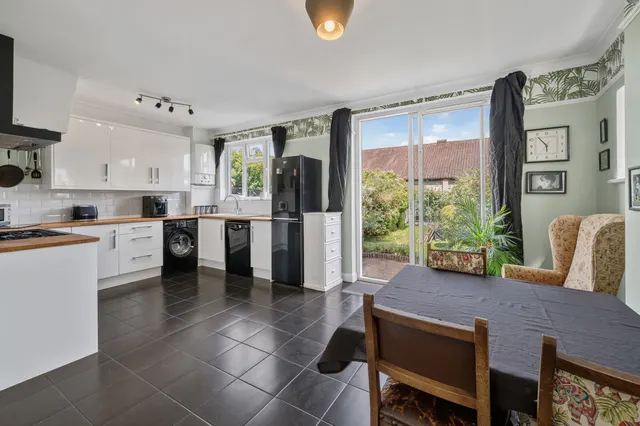 Cherrywood Lane, Morden, SM4, photo 2