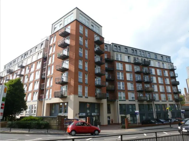 East Croft House, 86 Northolt Road, Harrow, HA2, photo 1