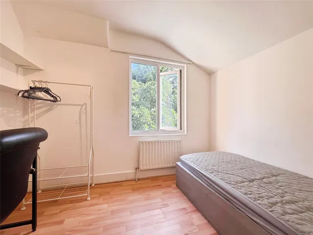 South Road, Englefield Green, TW20, photo 1