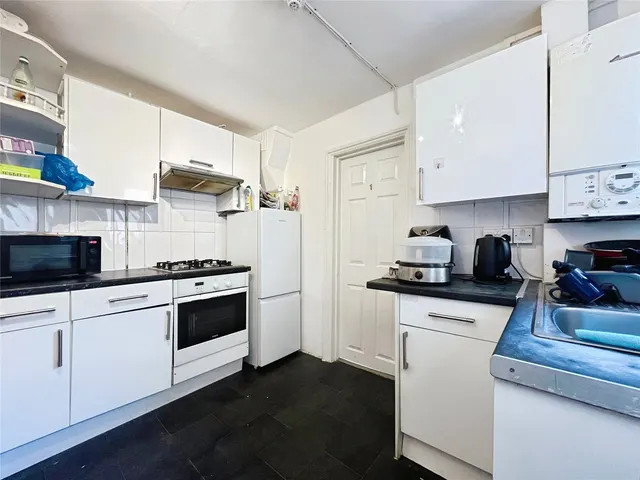 South Road, Englefield Green, TW20, photo 2