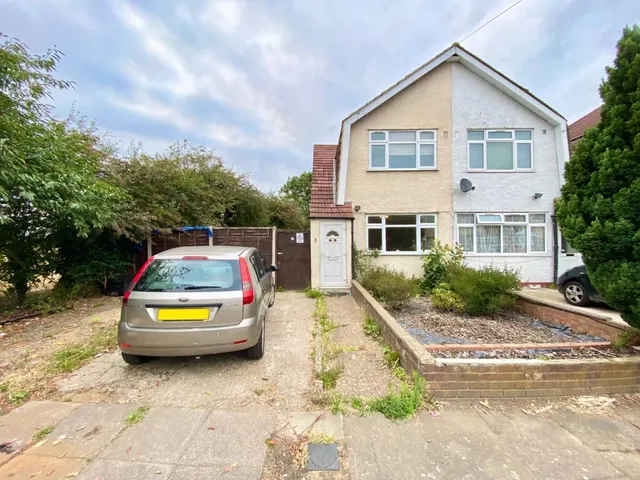 Winchester Road, Hayes, photo 1